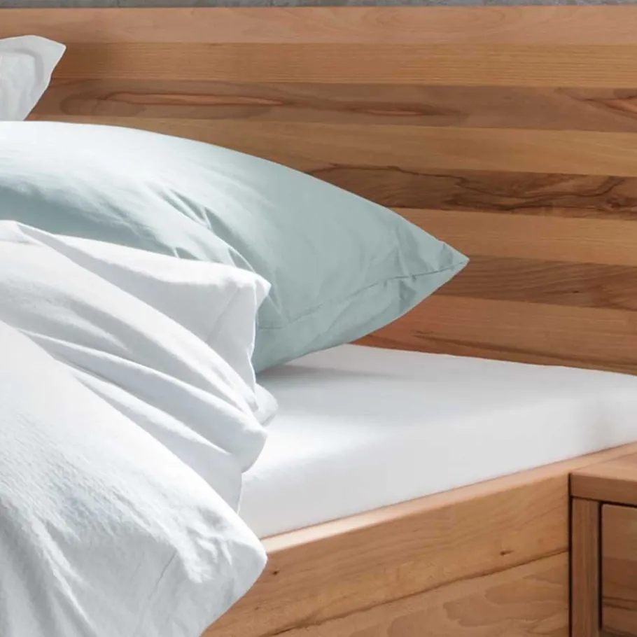 Best Holzbett mit Kopfteil aus Kernbuche - Izmaldon Betten