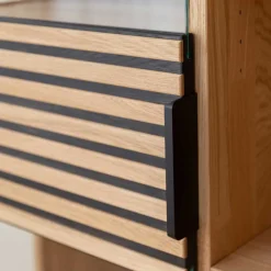 Best Massivholz Vitrine in Eiche mit Schwarz - Eribella Highboards|Vitrinen