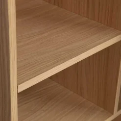 Best Regal mit vier Fächern und drei Türen - Ewana Regale|Vitrinen