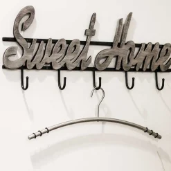 Clearance Schwarze Wandgarderobe mit Schriftzug - Geniale Garderoben