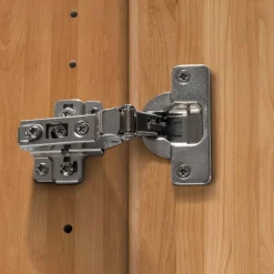 8-türiger Schrank in Erle teilmassiv - Dilacco Kleiderschränke|Schränke