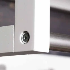 Weiße Hängegarderobe aus Massivholz - Gorfu Garderoben