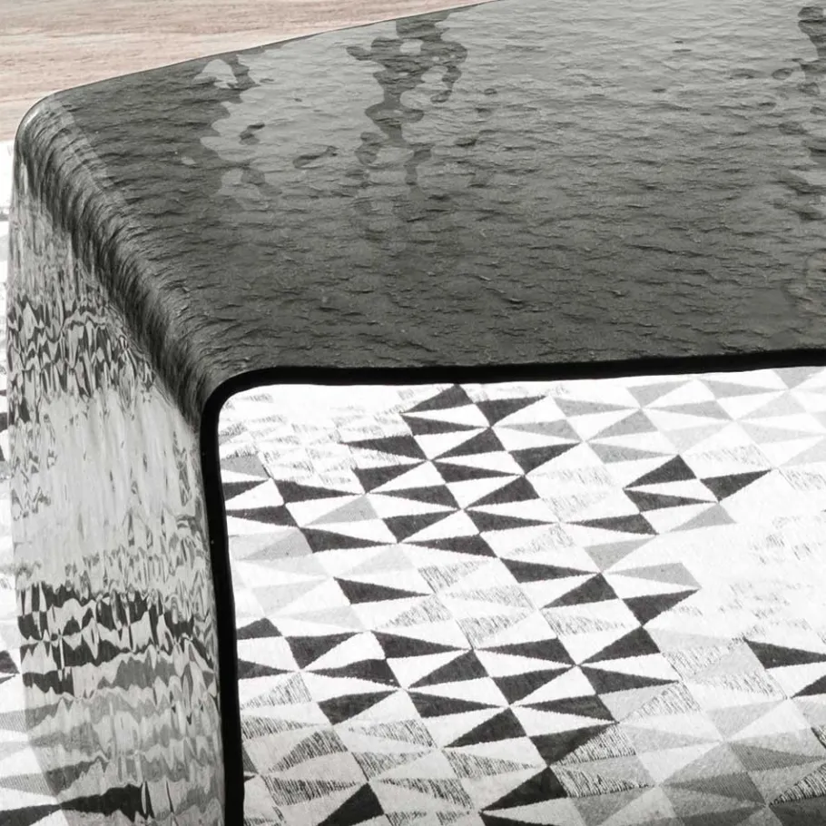 Outlet Wohnzimmertisch aus Rauchglas mit Struktur - Crimas Tische